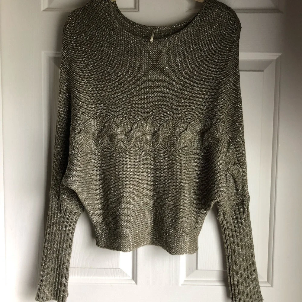 Cable Knit Sweater Metallic Gold Women’s Size: S/M - Picture 2 of 5